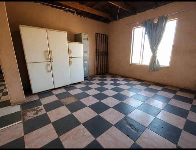 2 BEDROOM HOUSE FOR SALE IN MEYERTON PARK